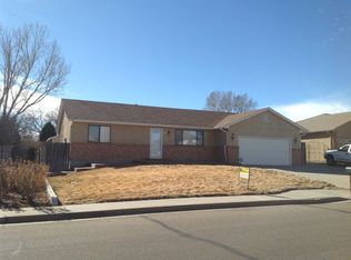 16 Starling Dr, Pueblo, CO 81005