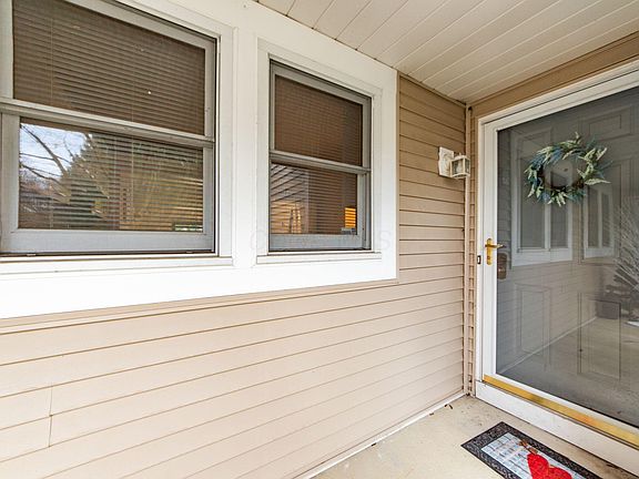 4th image of 5816 Parkbridge Ln #13-5