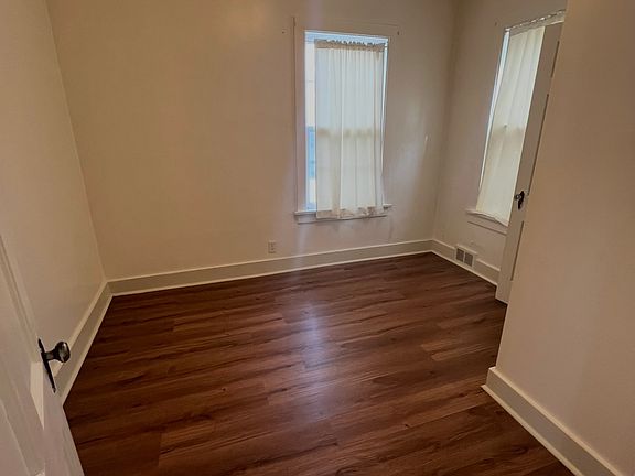 5th image of 426 E Benton St APT 5