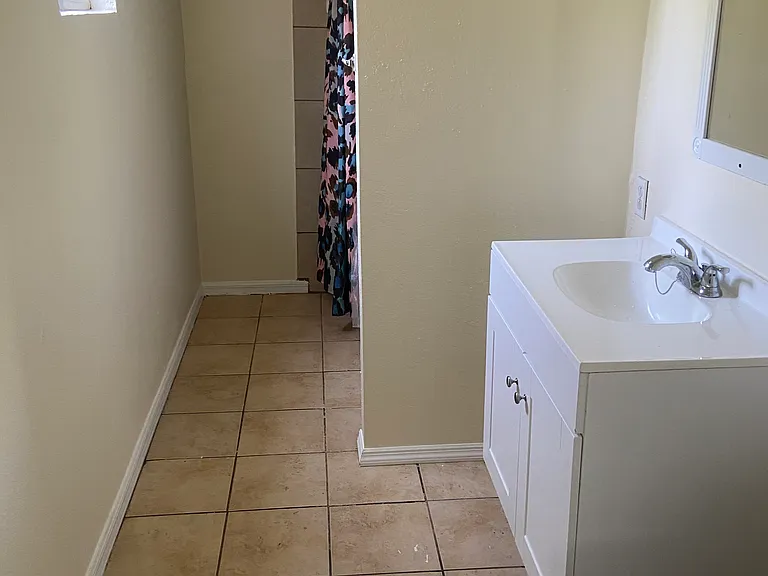 2621 Urquhart St — Photo 8