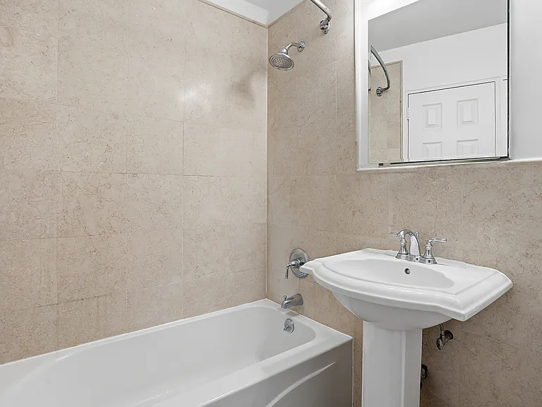 788 Columbus Ave #5L — Photo 7