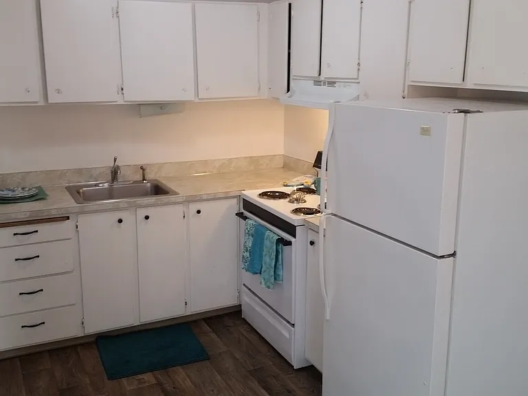 The Brigadoon 4210 NE Cully Blvd — Photo 45