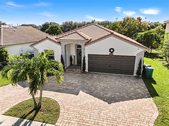 2nd image of 10240 SW 59th St