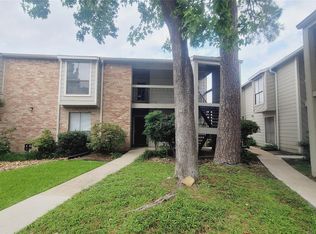 17331 Red Oak Dr APT 10, Houston, TX 77090