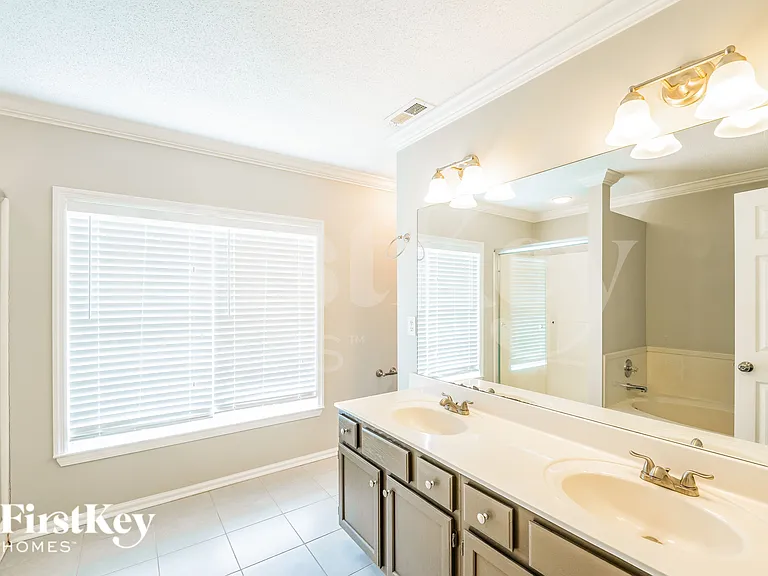 2843 Bridlewood Ter — Photo 10