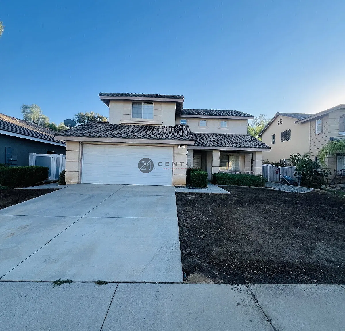Remodeled Horsethief Canyon Ranch Pool Home — Photo 1