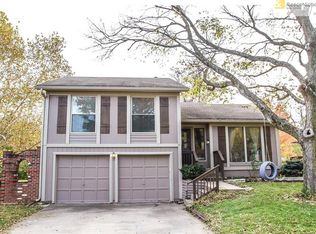 10801 W 71st St, Shawnee, KS 66203