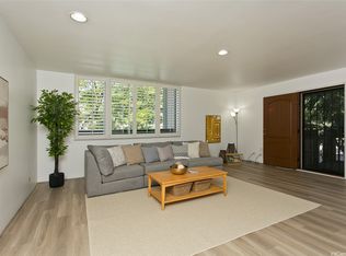 486 Kawaihae St APT D, Honolulu, HI 96825
