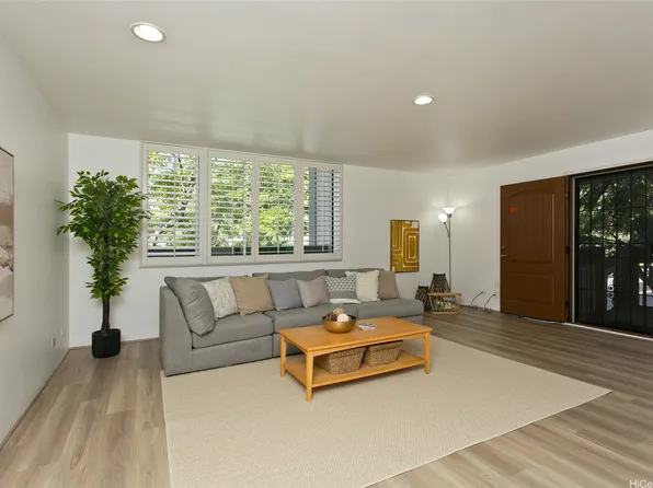 486 Kawaihae St APT D, Honolulu, HI 96825