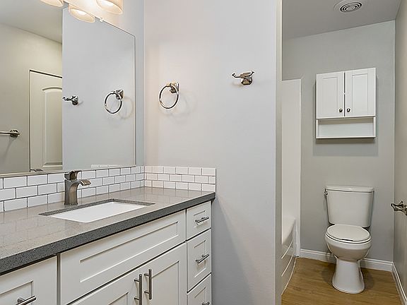 5th image of 11152 Wallingsford Rd APT 3E