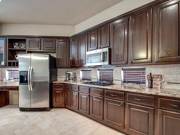 3rd image of 3113 Clayton Dr