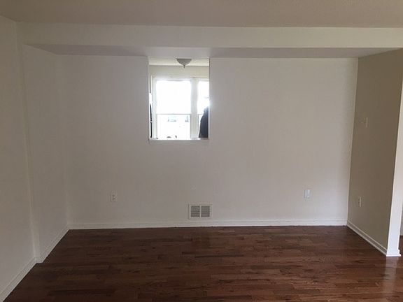 3rd image of 59 Liberty Ln #427