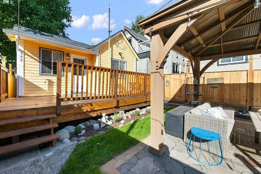 1 bed, 450 sqft, $1,995 — Photo 2