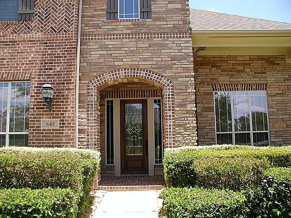 3rd image of 8411 Buffalo Creek Dr