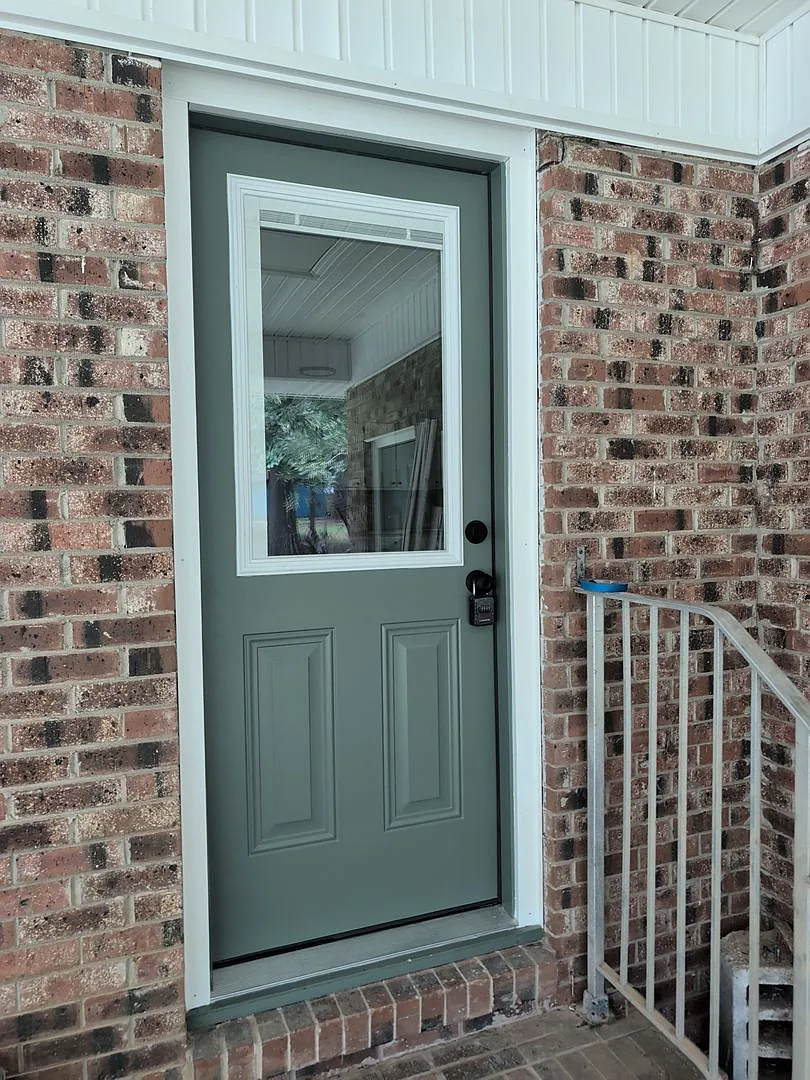 Fully remodeled 3 bedroom 1 bath ready to move in. — Photo 3