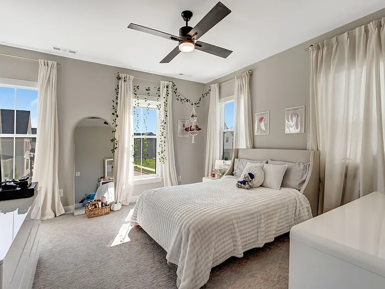 3270 Sassafras Ln — Photo 35