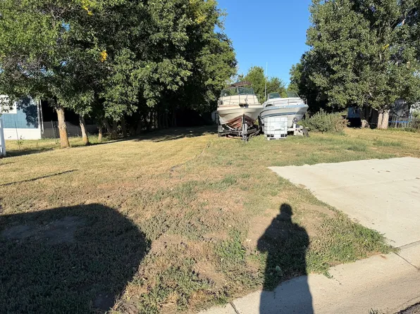 24 Eikren Dr, Alexander, ND 58831