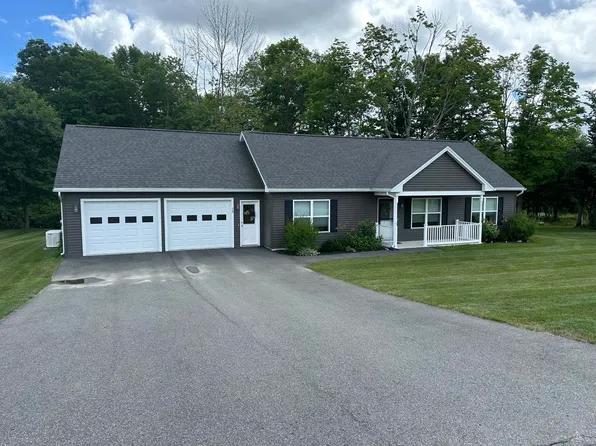 38 Meadow Drive, Waterville, ME 04901