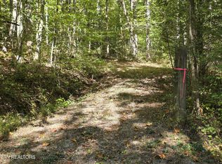 Tuskegee Dr, Oak Ridge, TN 37830