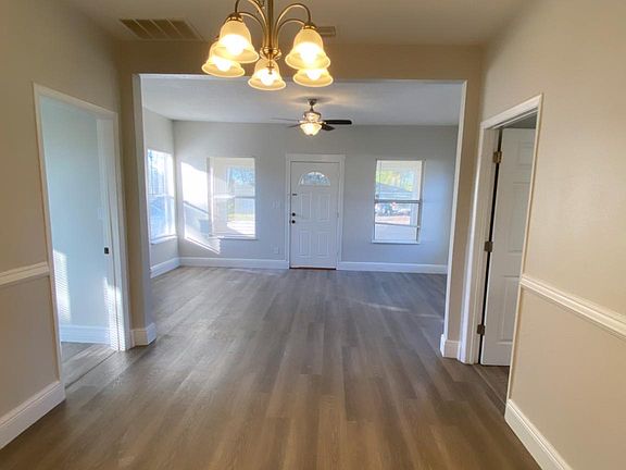 4th image of 2700 Rose Blvd
