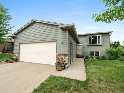 515 S Clearbrook Ave, Sioux Falls, SD, 57106