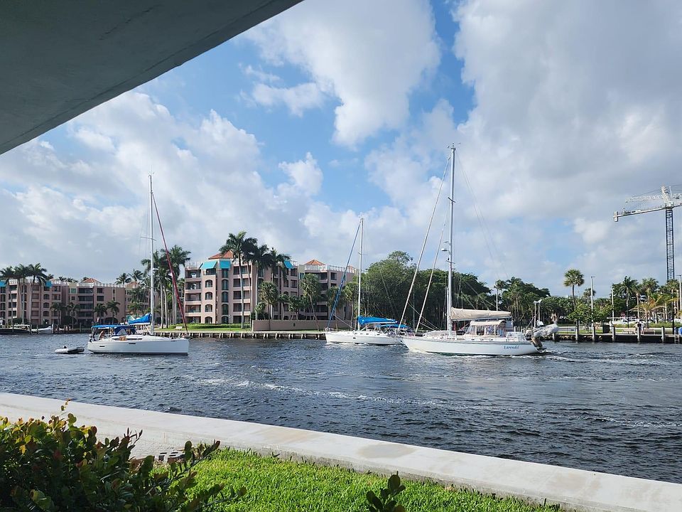 Beautiful Boats on the Intracoastal and Boca Bay