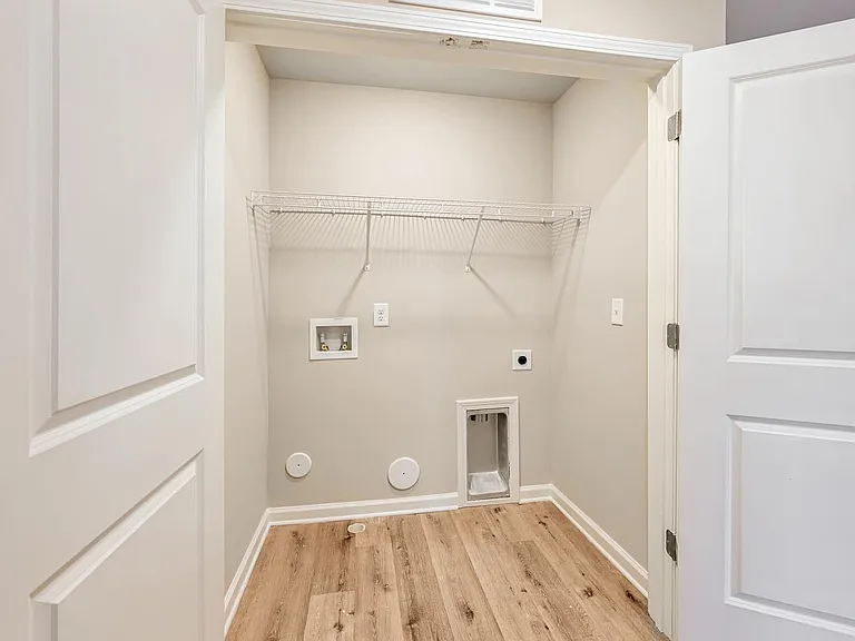 Hawkins Pointe — Photo 15