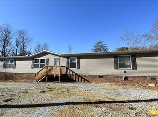 208 Floyd Dr, Fletcher, NC 28732