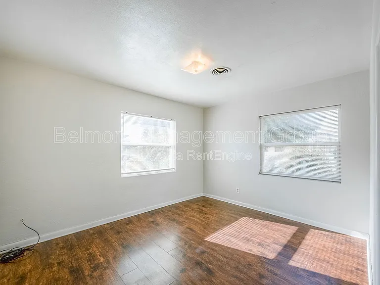 94 Columbia St #3 — Photo 6