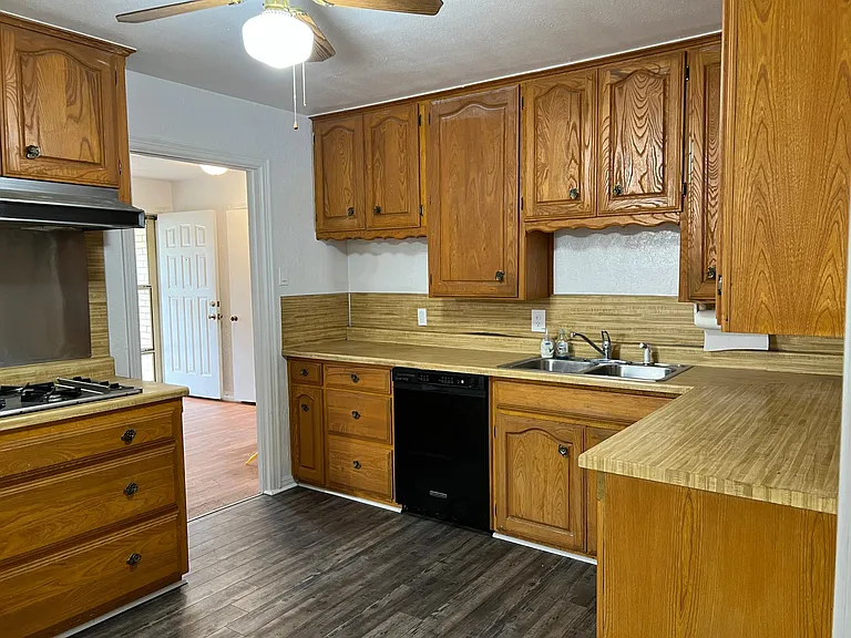 1549 Norriss Rd — Photo 9