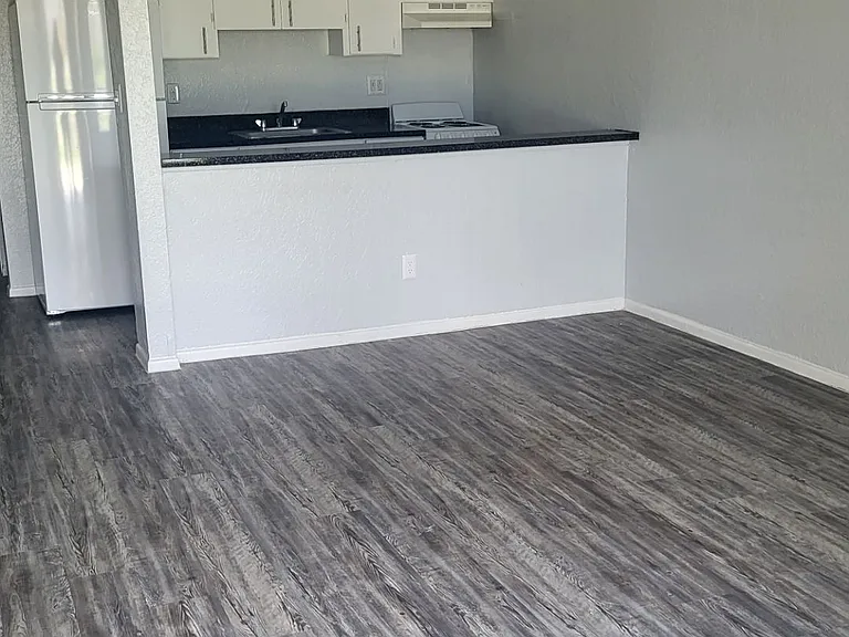 Springwood Villas — Photo 32