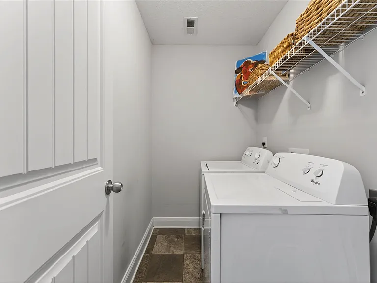 1200 Eagles Nest Ln — Photo 29