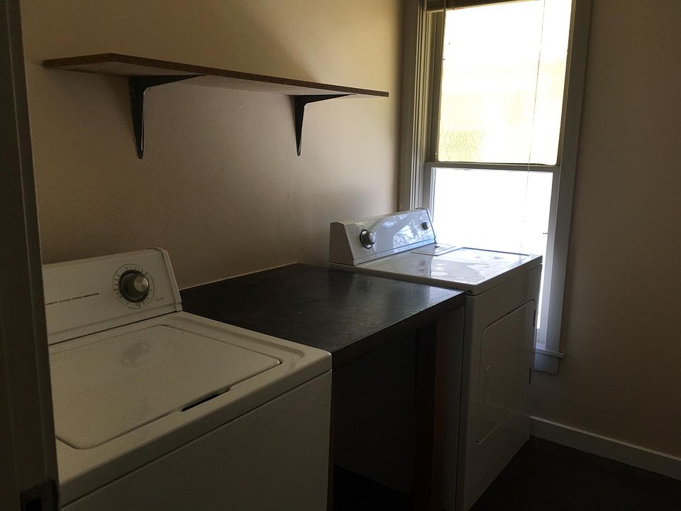1st image of 329 N 2nd St W APT 3
