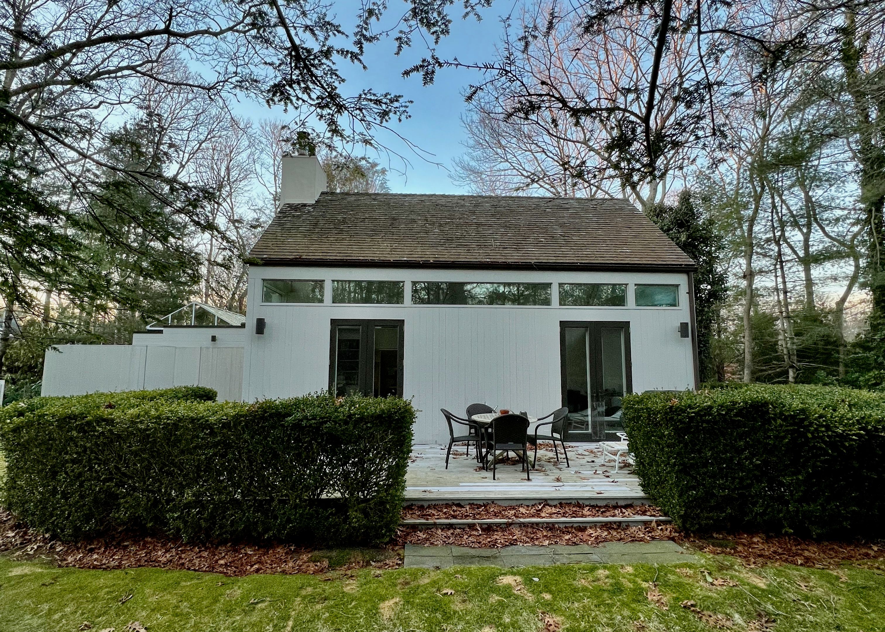 24 Roxbury Ln in Wainscott Out East