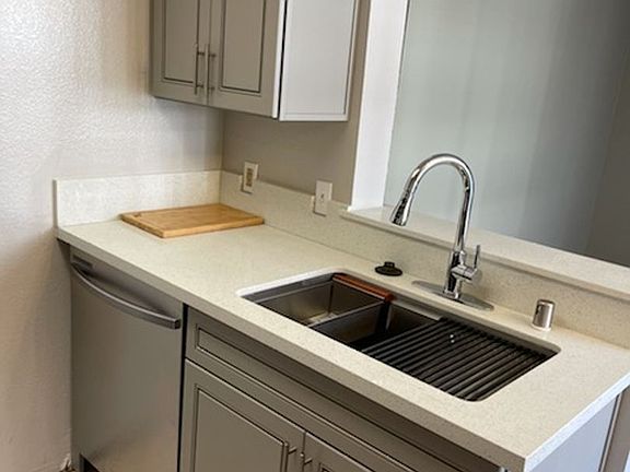 3rd image of 5332 Russell Ave APT 219
