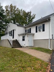 1387 Finnegans Ln, North Brunswick, NJ, 08902