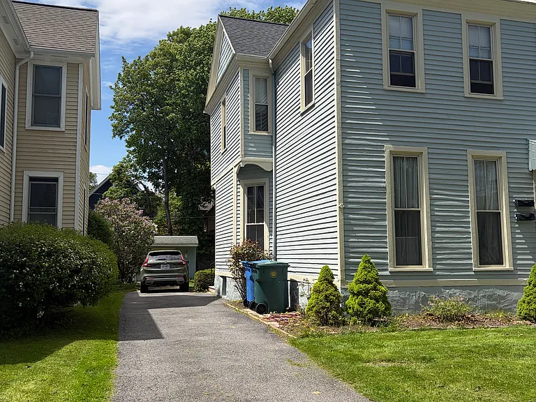 29 Rundel Park — Photo 2