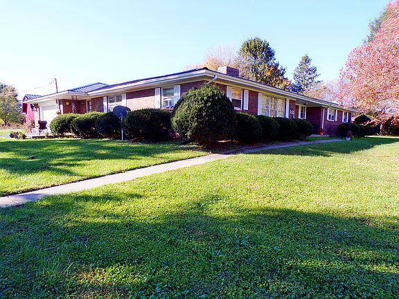 2nd image of 155 Thomas Ln