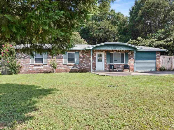 5557 Mulat Rd, Milton, FL 32583