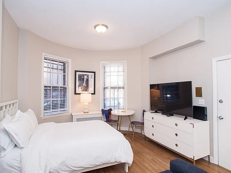 102 Chandler St #2 — Photo 4