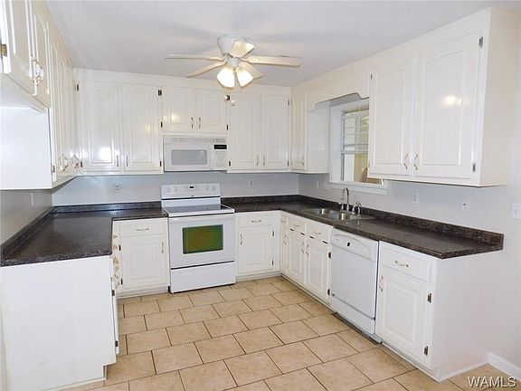 5th image of 10481 Sunnyland Dr