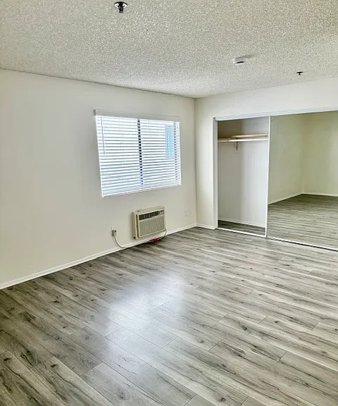 5000 Echo Street — Photo 9