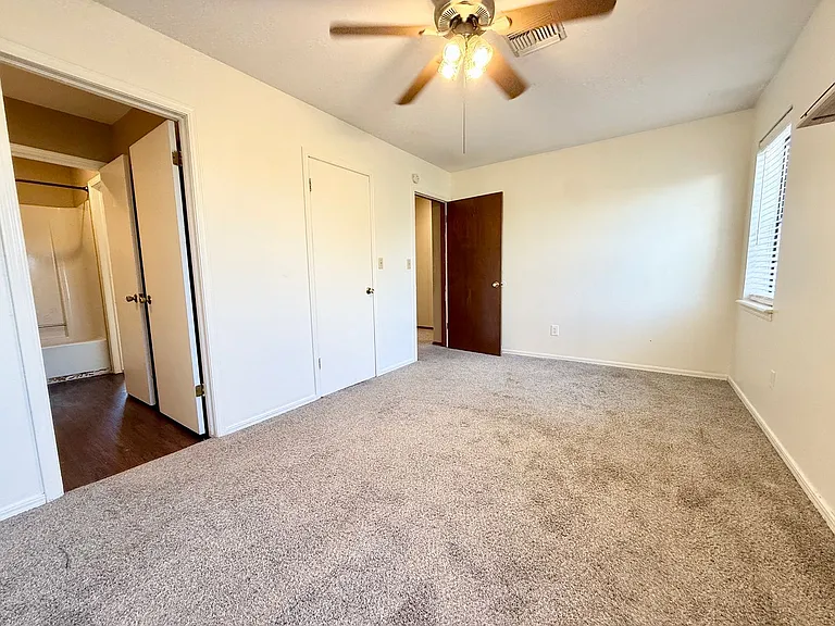 2329 Heatherfield Ln — Photo 15