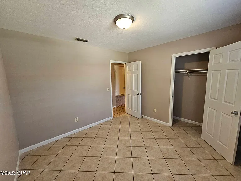 221 Viola Ave — Photo 16