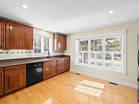 5th image of 186 Sandtrap Cir #45