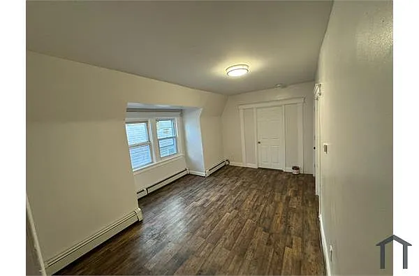 Building Photo - 178 Seymour Ave #3