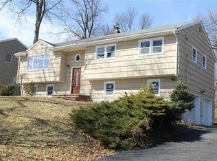 12 Lord Stirling Dr, Parsippany, NJ 07054