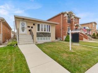 4530 N New England Ave, Harwood Heights, IL 60706