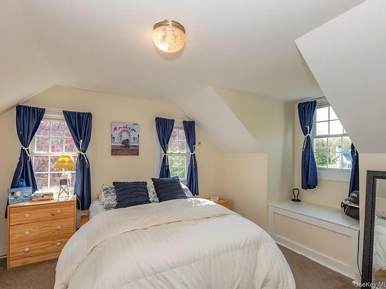 1385 Old Shipyard Ln — Photo 13