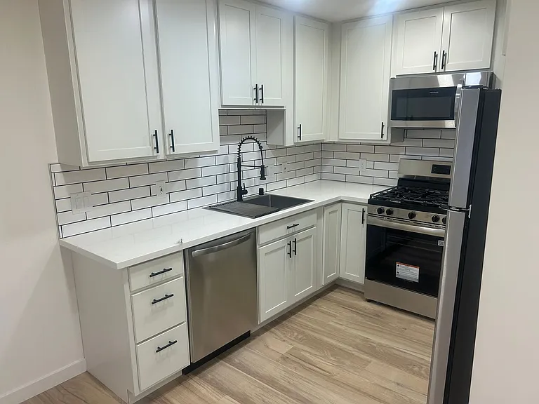 1610 Milvia Street — Photo 11